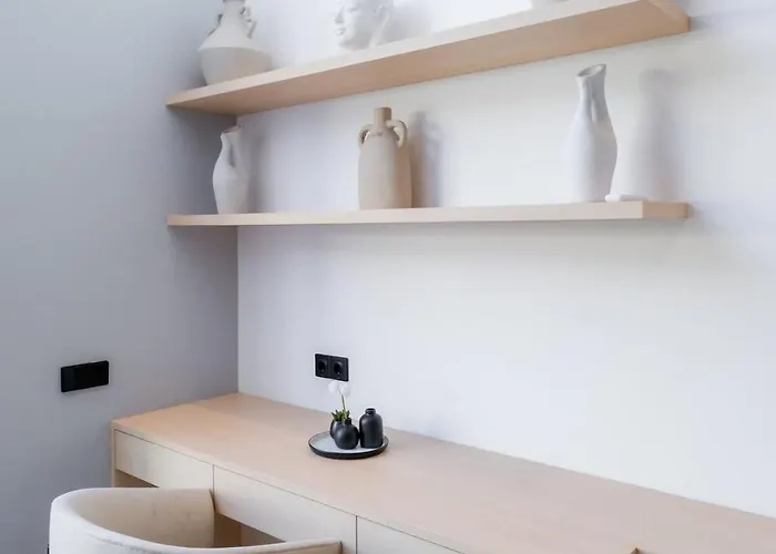 Chilla - New Modern Loft In Prime Holiday home