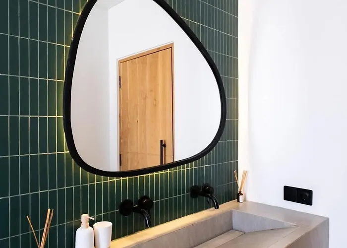 Chilla - New Modern Loft In Prime *
